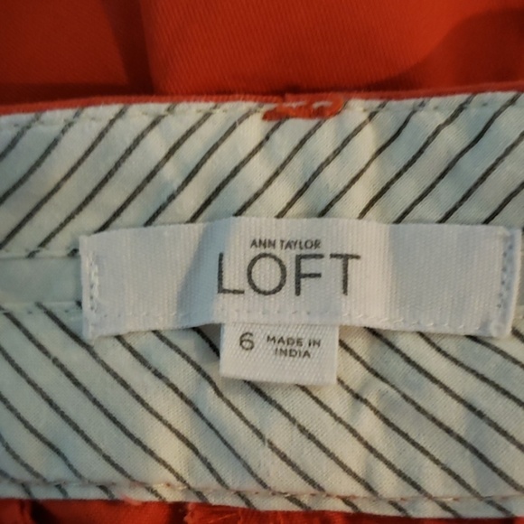 Loft red shorts Sz 6 - Picture 4 of 5